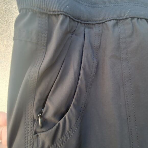 Cafe Marrahesh Black Capri Pants Size 16W - Picture 6 of 9
